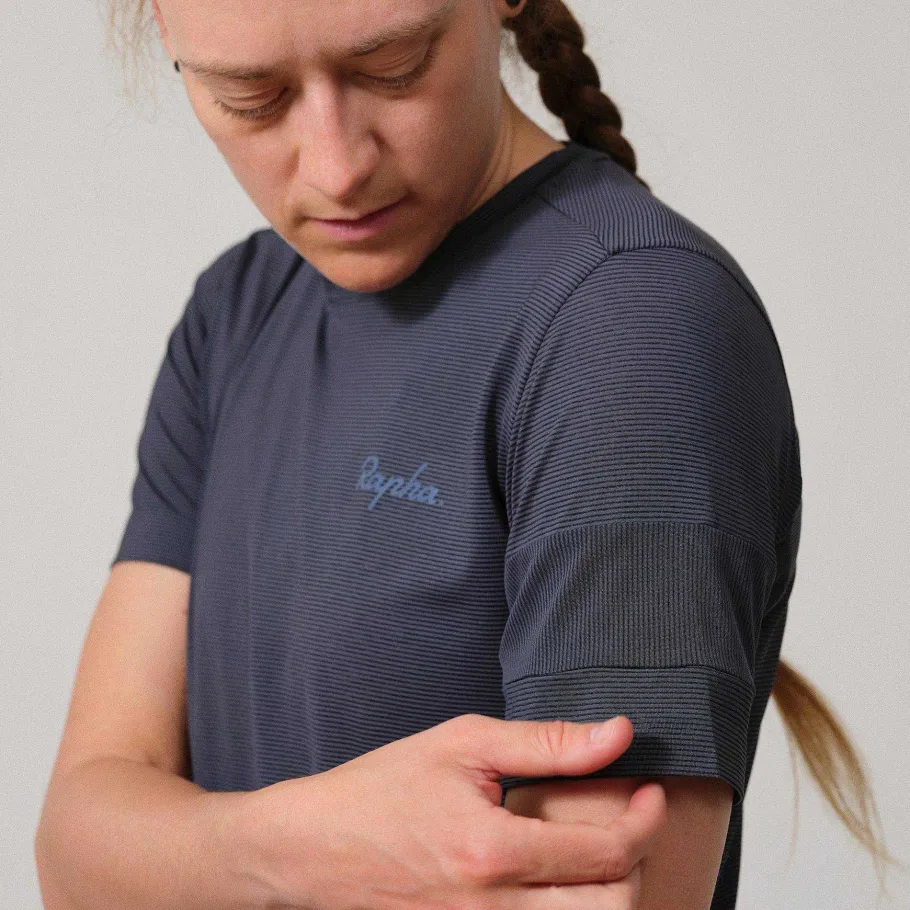 Outlet Rapha Women'S Explore Technical T-Shirt Dark Grey/Stone
